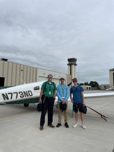 CFI and students in front of Archer