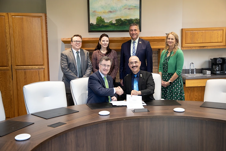 UND signs $5 million research partnership with FAA